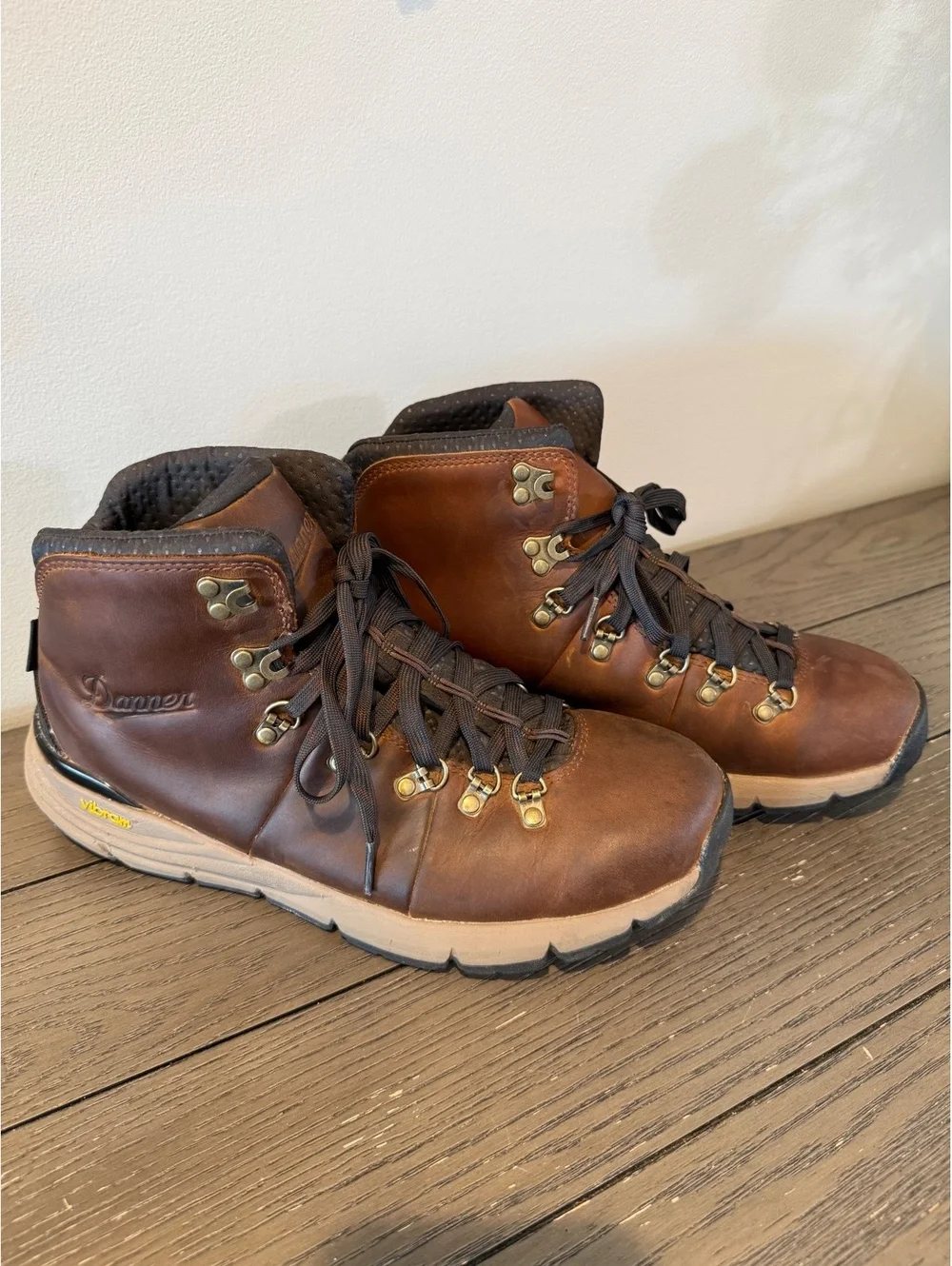 Danner Brown Leather Hiking Boots Men’s Size 8.5